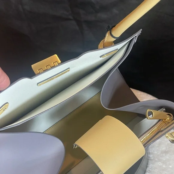 ZAC ( Zac Posen ) NWT , EARTHA MEDIUM , TOTE , off white, CHARCOAL Color. - Picture 8 of 16